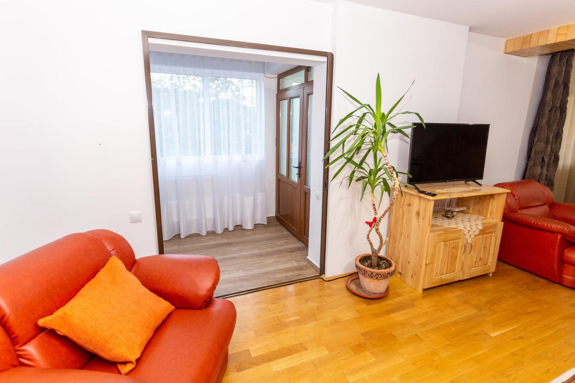 Casa Rumelia Paltineni Buitenkant foto